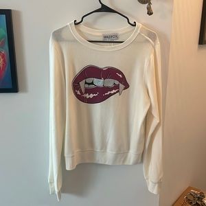 NWT WILDFOX Lovebites baggy beach jumper SIZE SMALL